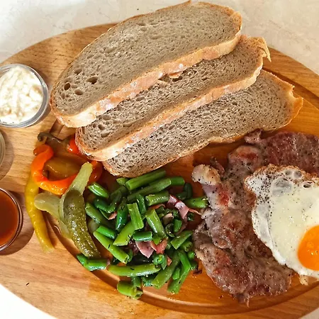 U Kostela Gæstehus 3*