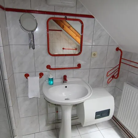 U Kostela Mláka