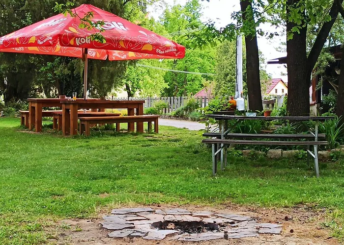 U Kostela Penzion Mláka